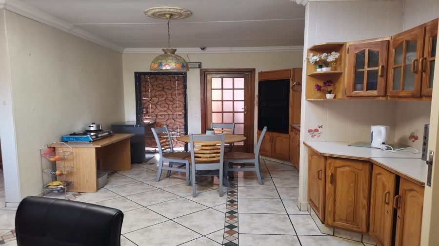 5 Bedroom Property for Sale in Miederpark North West
